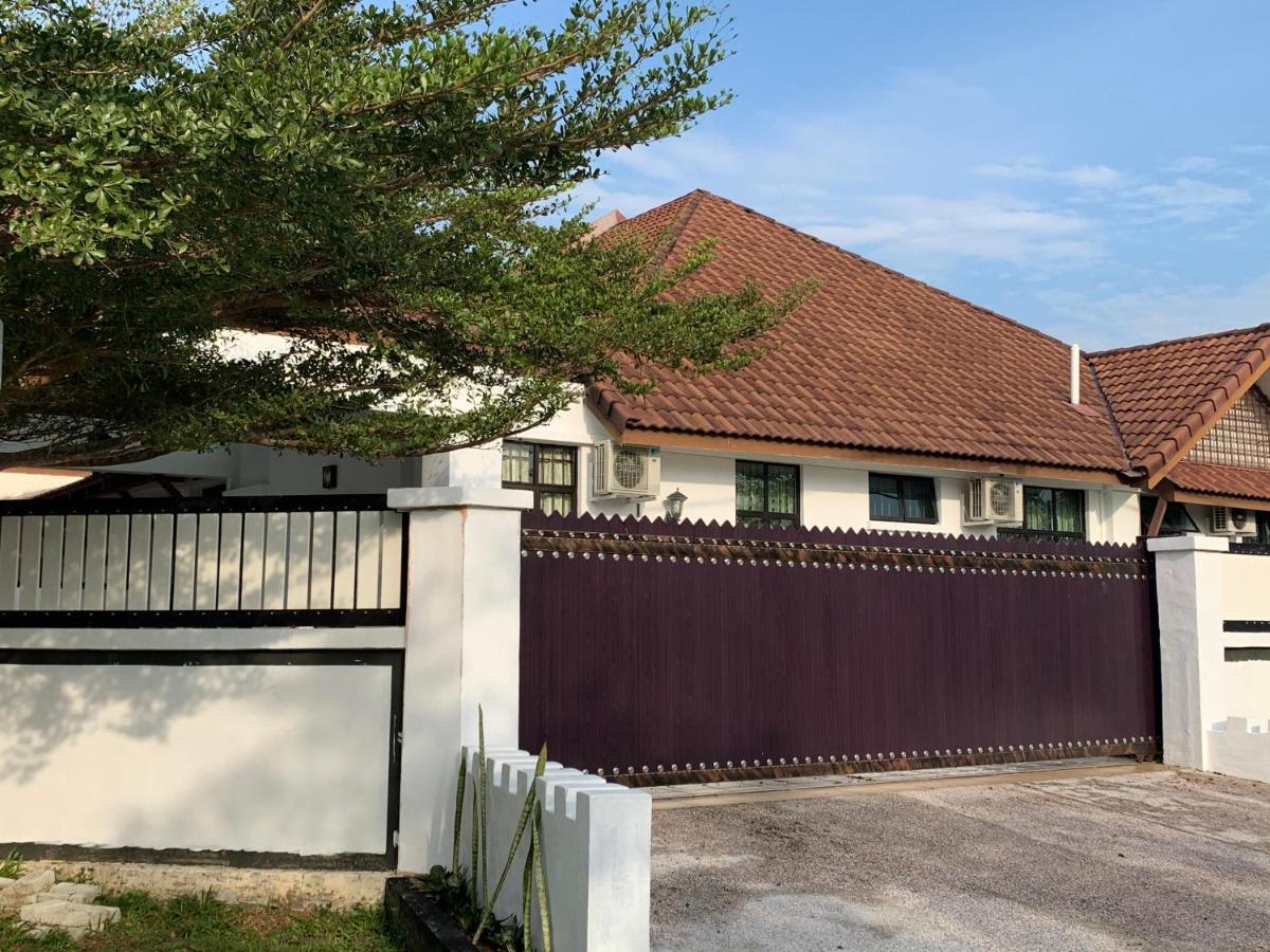 Villaparadise Homestay Batu Pahat Dış mekan fotoğraf